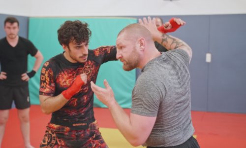 Démonstration de self-défense MMA à Rouen